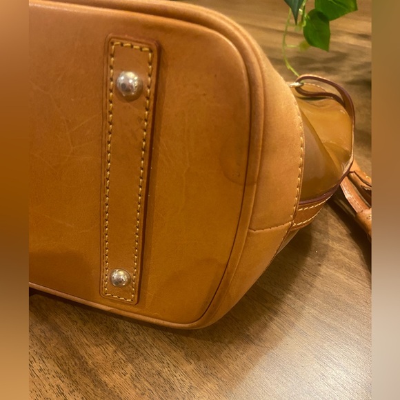 Dooney &Bourke Caramel bag - Picture 16 of 16